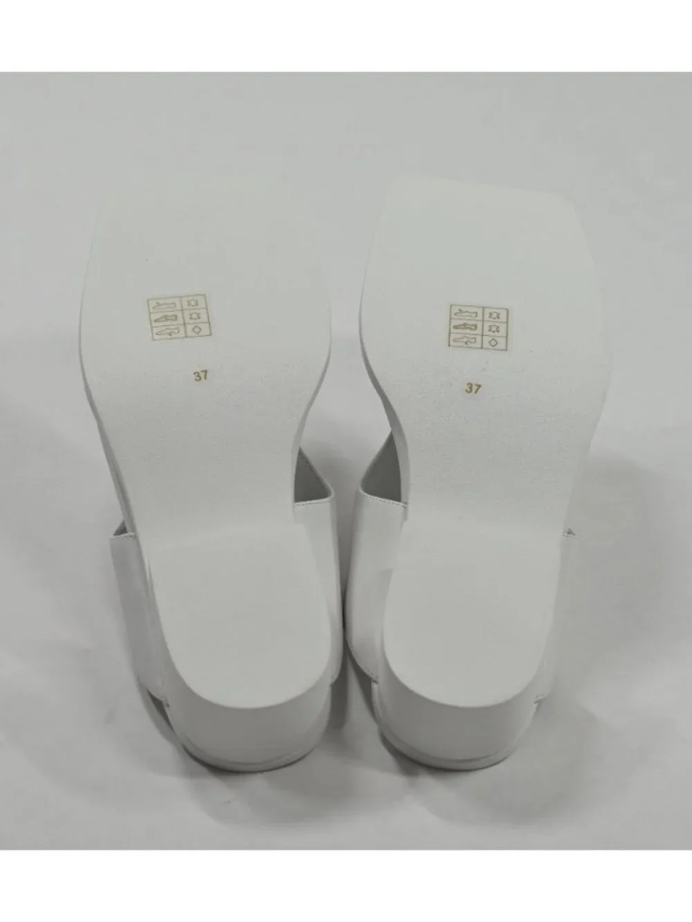 Issey Miyake x United Nude Fin Shoe in White